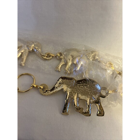 VTG Gold Tone Elephant Chain Belt With Lion Head Charm 1980’s (new!!) main image 7